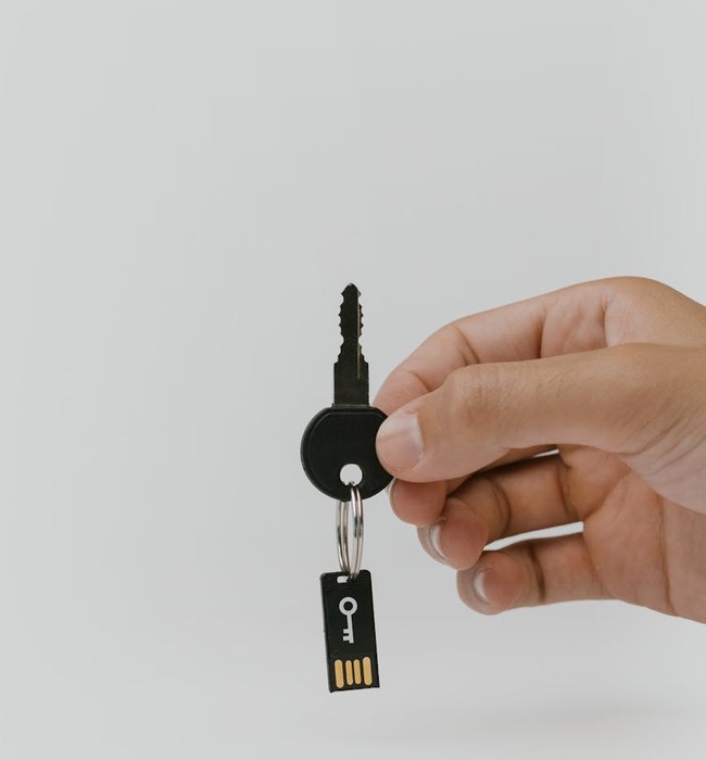Custom LMS vs Off-the-Shelf: What's Right for Your Educational Institution?